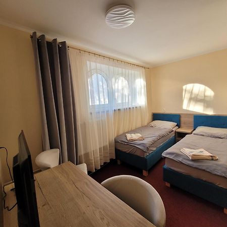 Bed and Breakfast Zlote Pioro Nisko Exterior foto