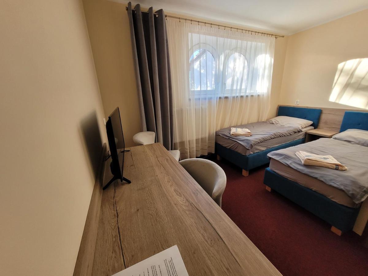 Bed and Breakfast Zlote Pioro Nisko Exterior foto