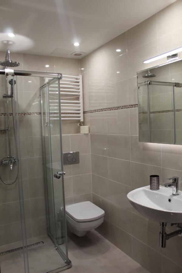 Bed and Breakfast Zlote Pioro Nisko Exterior foto