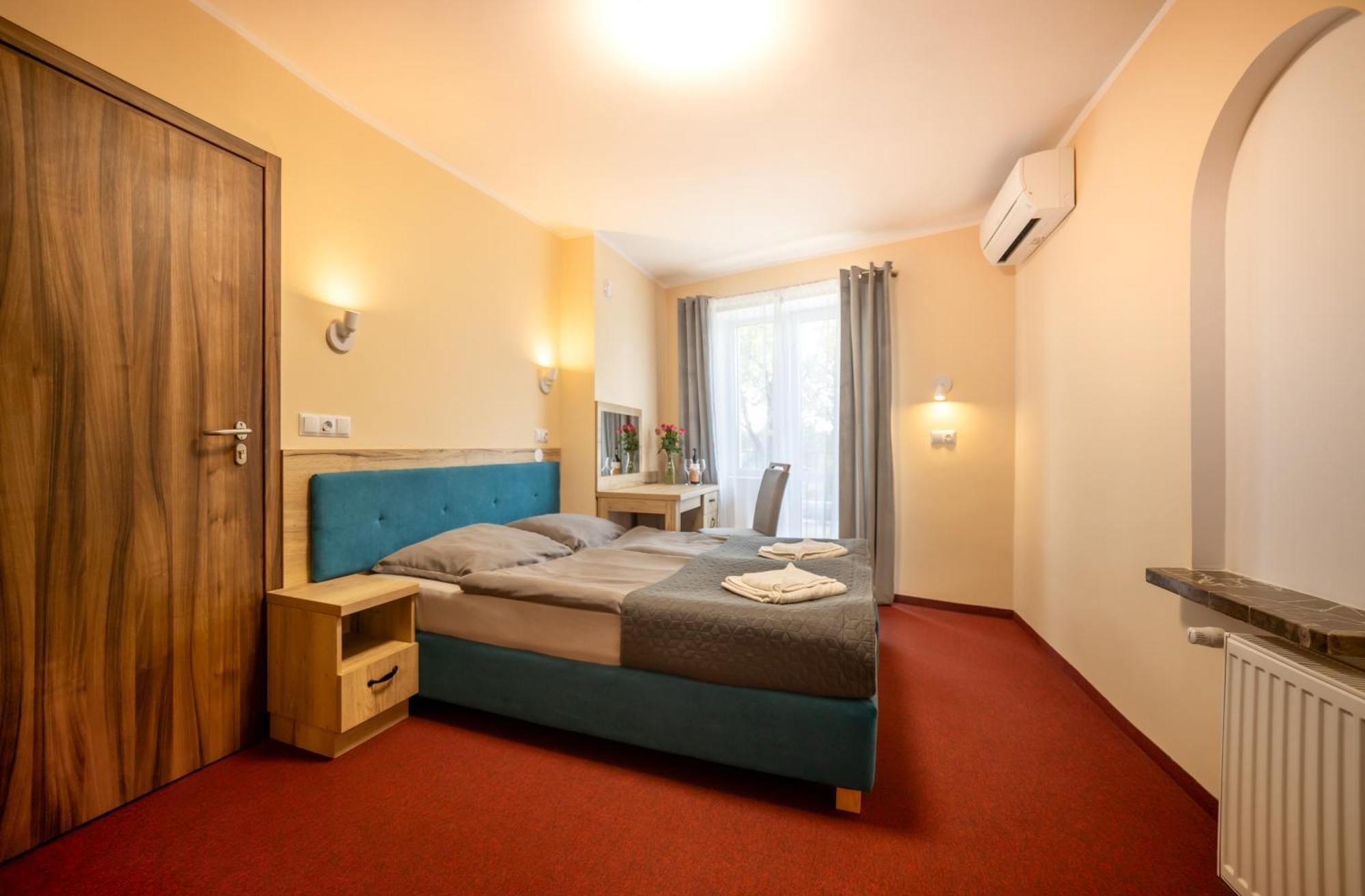 Bed and Breakfast Zlote Pioro Nisko Exterior foto